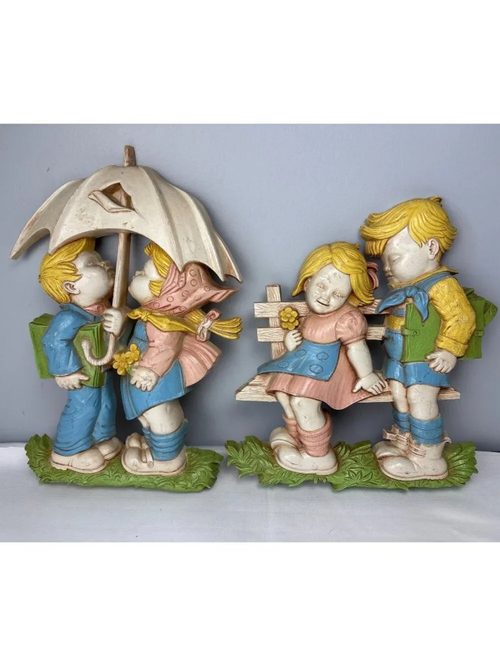 Homco Kids Wall Plaques Boy & Girl Pair Kissing Flower Scenes Adorable!